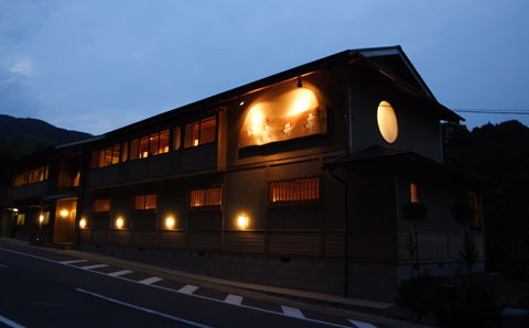 ������@�O��